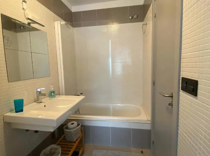 Apartment Penthouse With Terrace And Views Near Oza's *